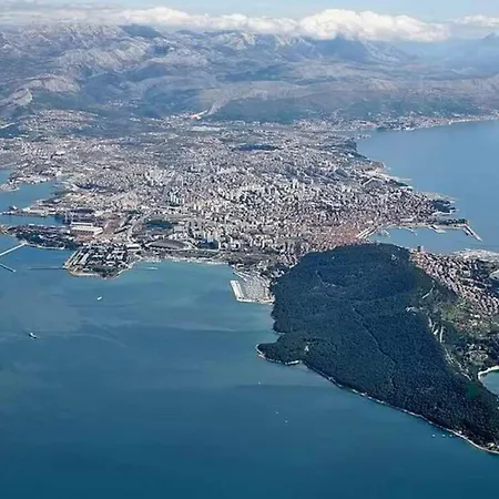 Modern And Practical In The Heart Of Apartment *